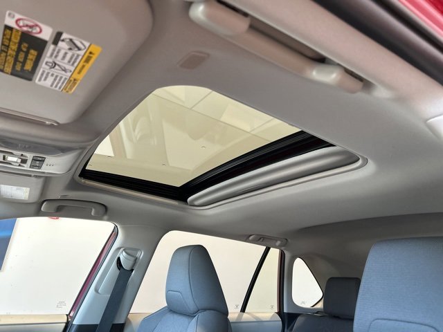 Used 2025 Toyota RAV4 XLE w/ Convenience Package image 15