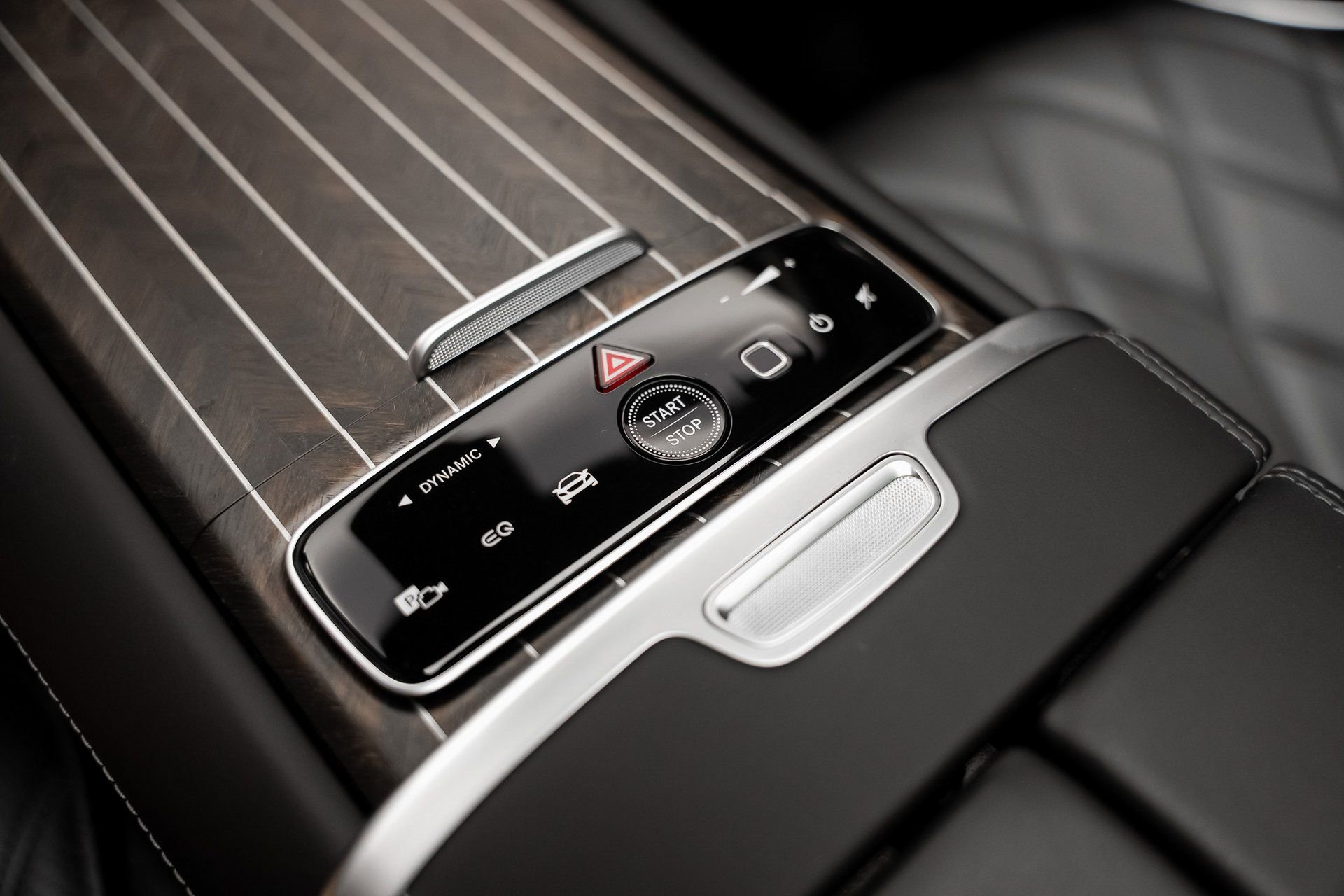 Used 2024 Mercedes-Benz Maybach EQS 680 4MATIC image 52