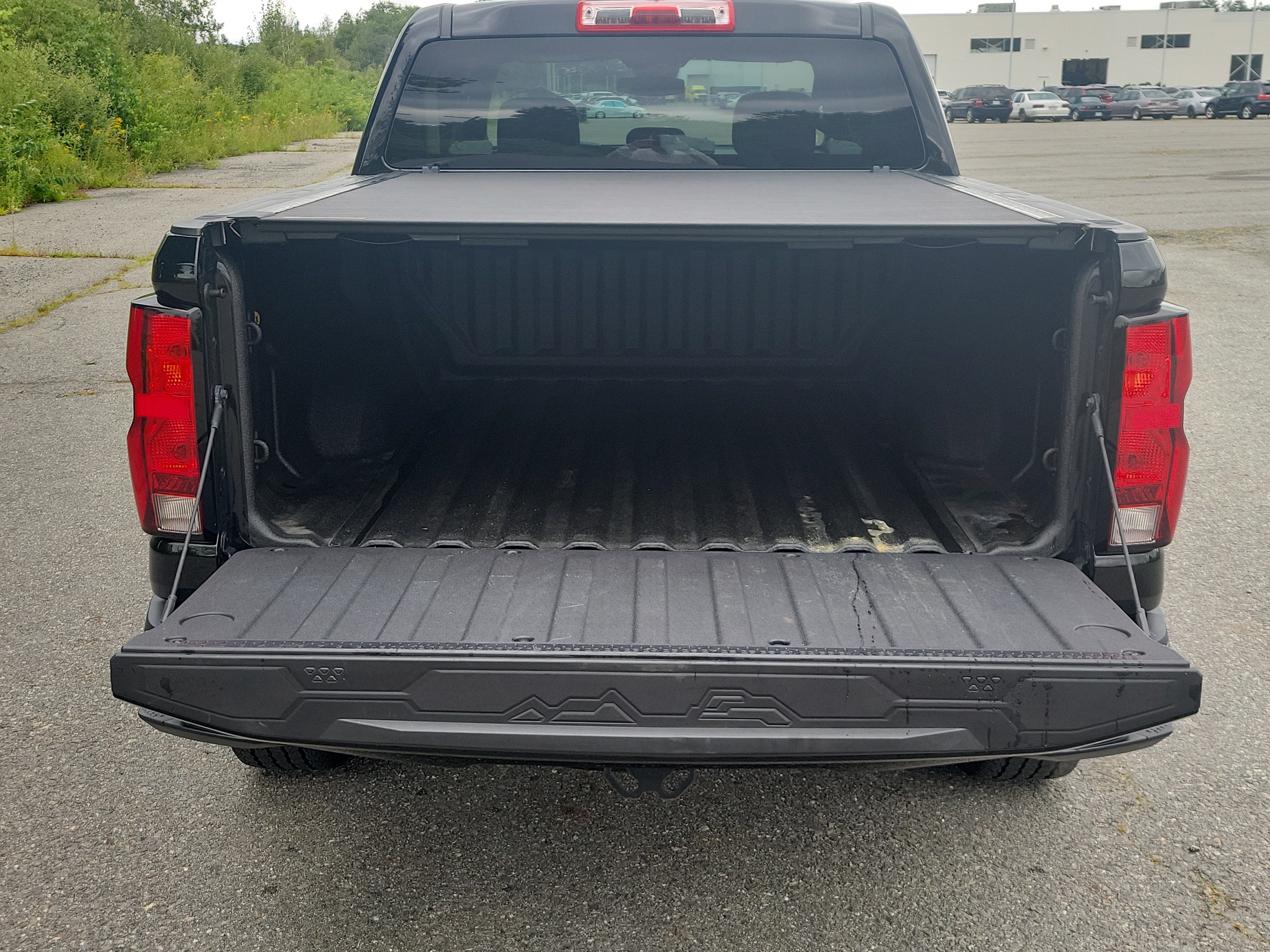 Used 2024 Chevrolet Colorado Trail Boss AWD/4WD image 17