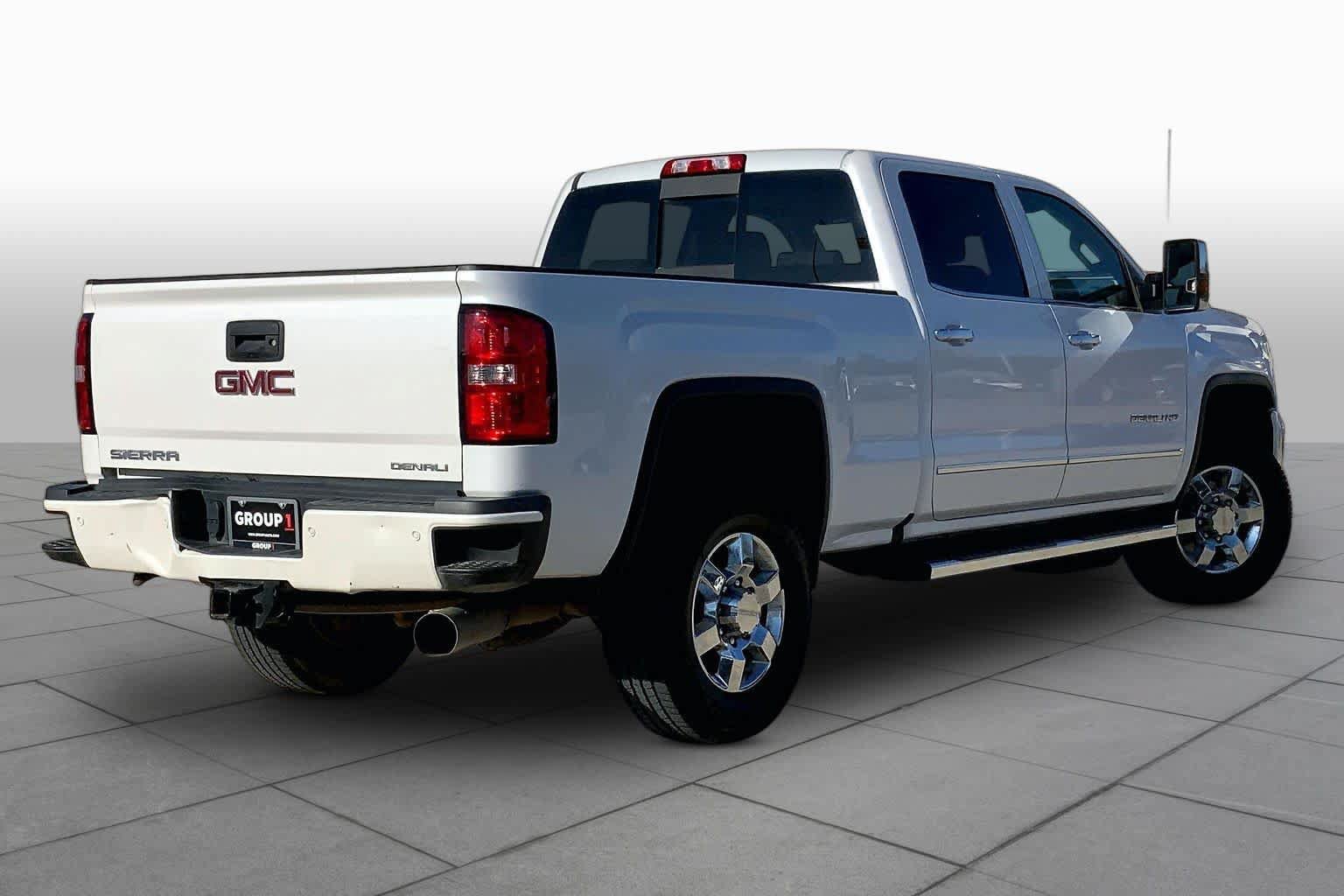 Used 2018 GMC Sierra 3500 Denali w/ Duramax Plus Package AWD/4WD image 13