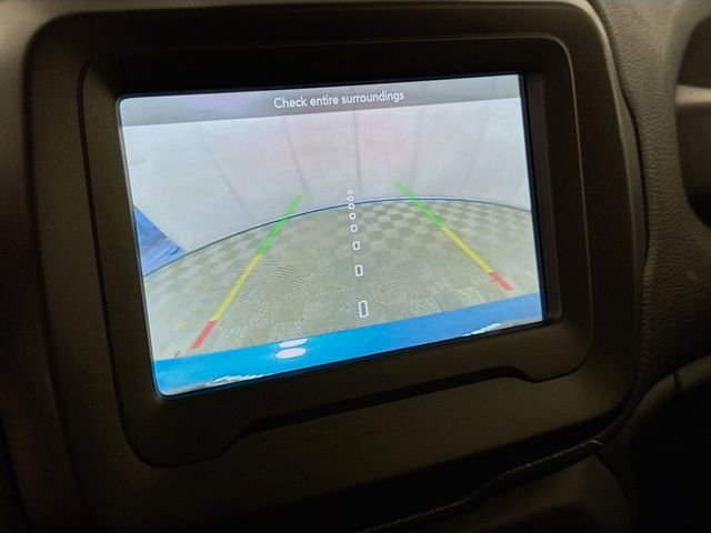 Used 2020 Jeep Renegade Latitude w/ Cold Weather Group image 15