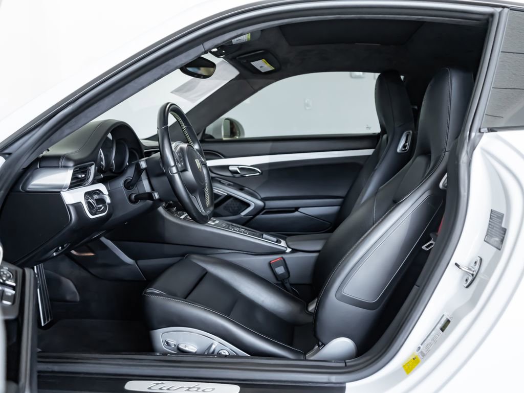 Certified 2016 Porsche 911 Turbo AWD/4WD image 5