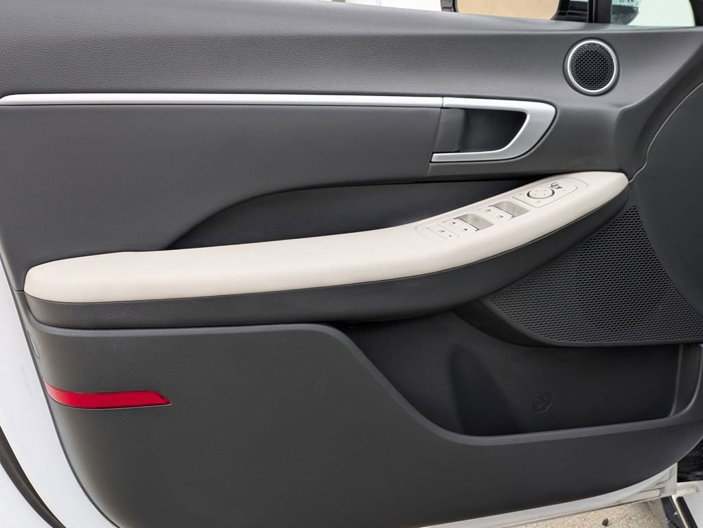 Used 2025 Hyundai Sonata SEL image 11