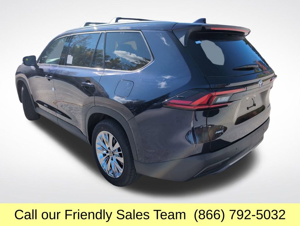 New 2026 Toyota Grand Highlander Platinum image 3