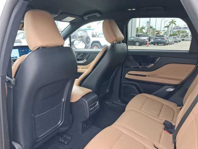 Used 2023 Lincoln Corsair Reserve FWD image 5