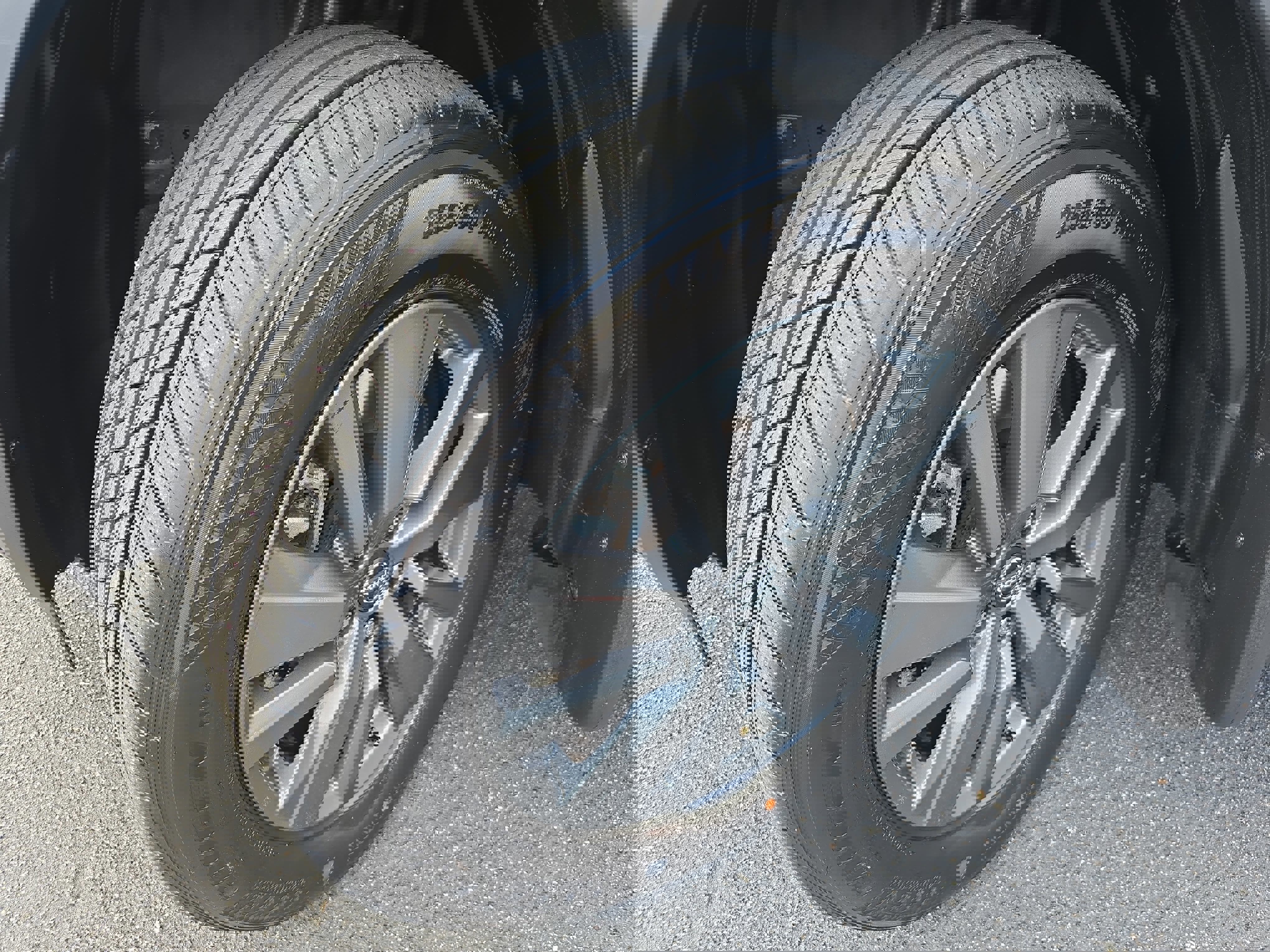 Used 2024 Nissan Pathfinder SV w/ SV Premium Package image 31