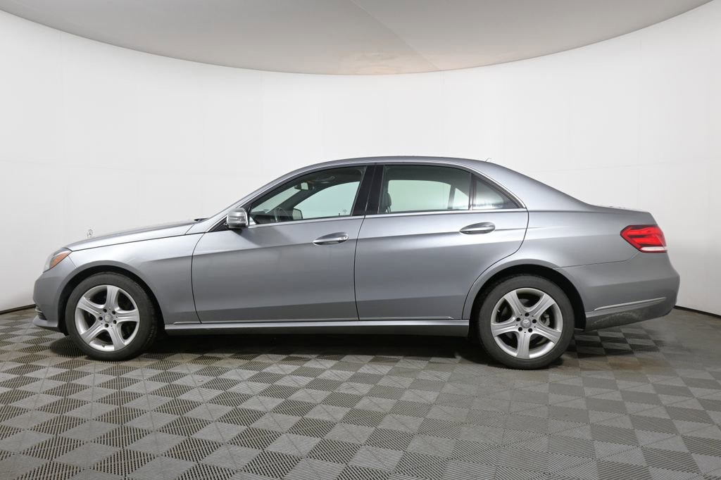 Used 2014 Mercedes-Benz E 350 4MATIC Sedan image 2