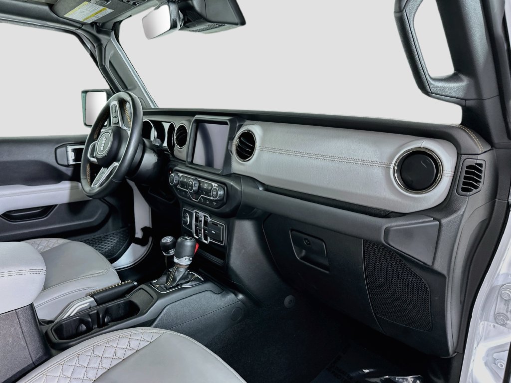 Used 2023 Jeep Wrangler Unlimited Sahara AWD/4WD image 30
