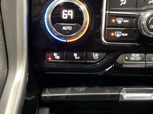 Used 2023 GMC Yukon Denali w/ Denali Reserve Package image 8