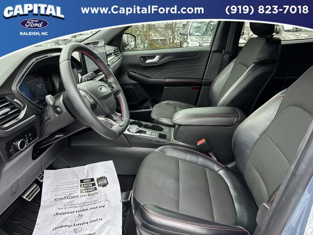 Certified 2024 Ford Escape ST-Line w/ Tech Pack #1 image 17
