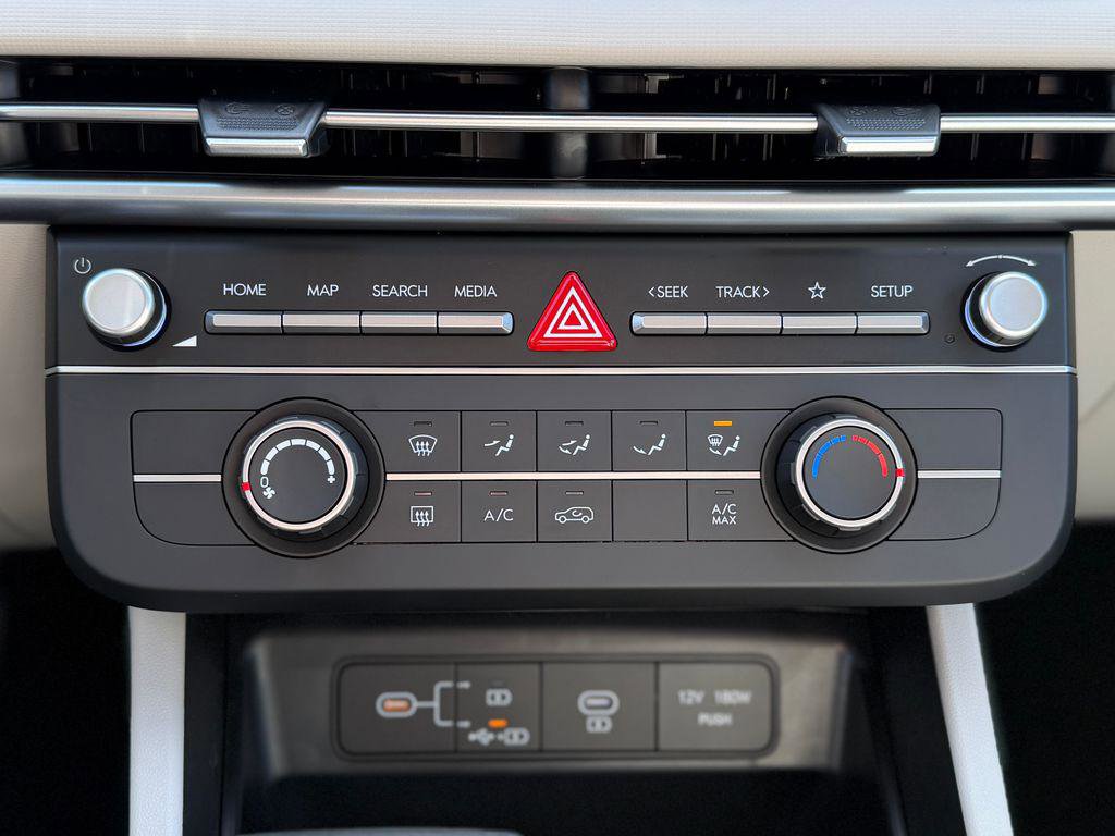 New 2026 Hyundai Tucson SE image 15