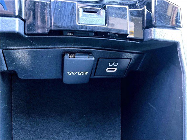 Used 2023 Toyota Corolla SE w/ SE Premium Package FWD image 25