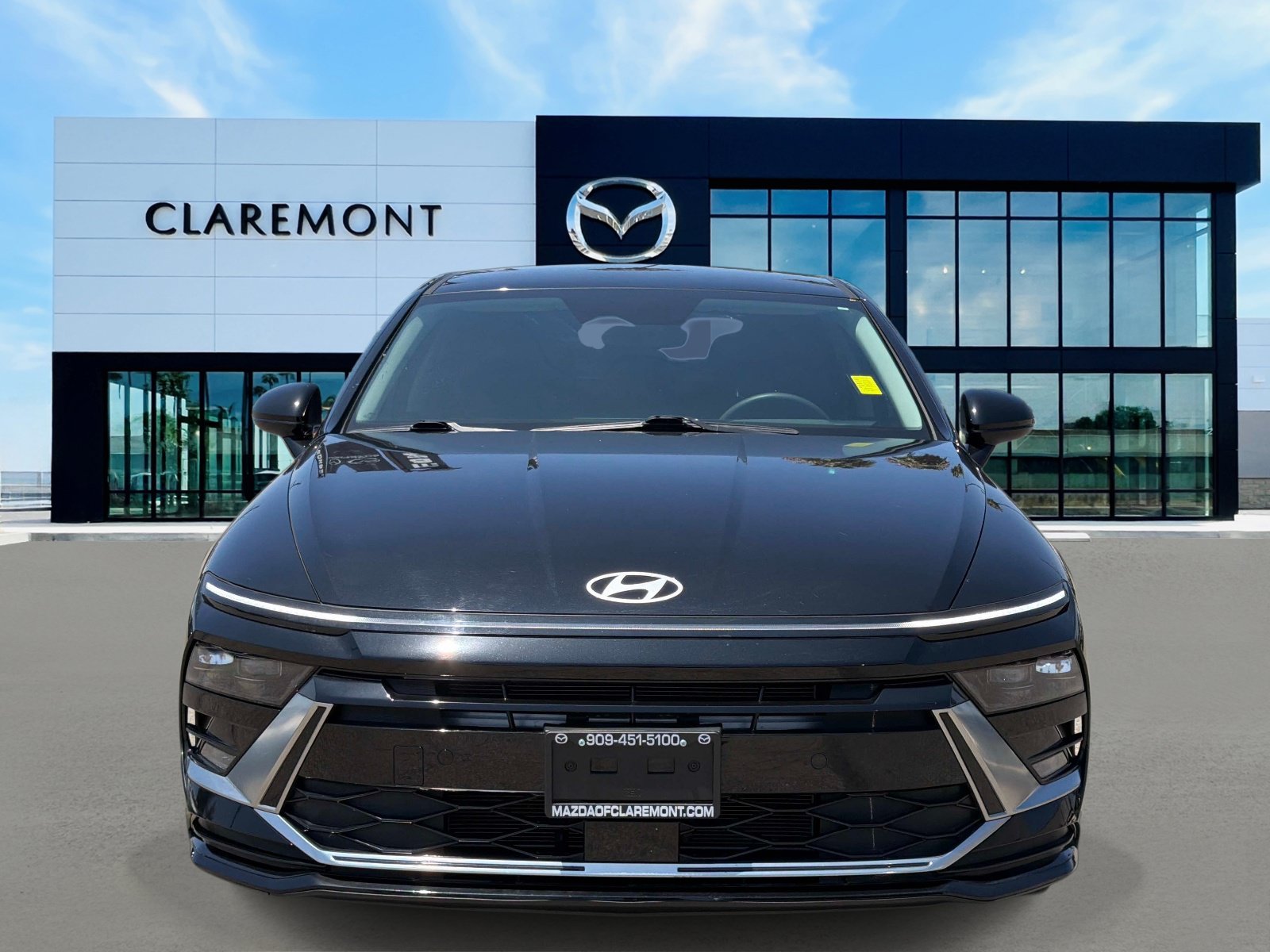 Used 2024 Hyundai Sonata SEL FWD image 2