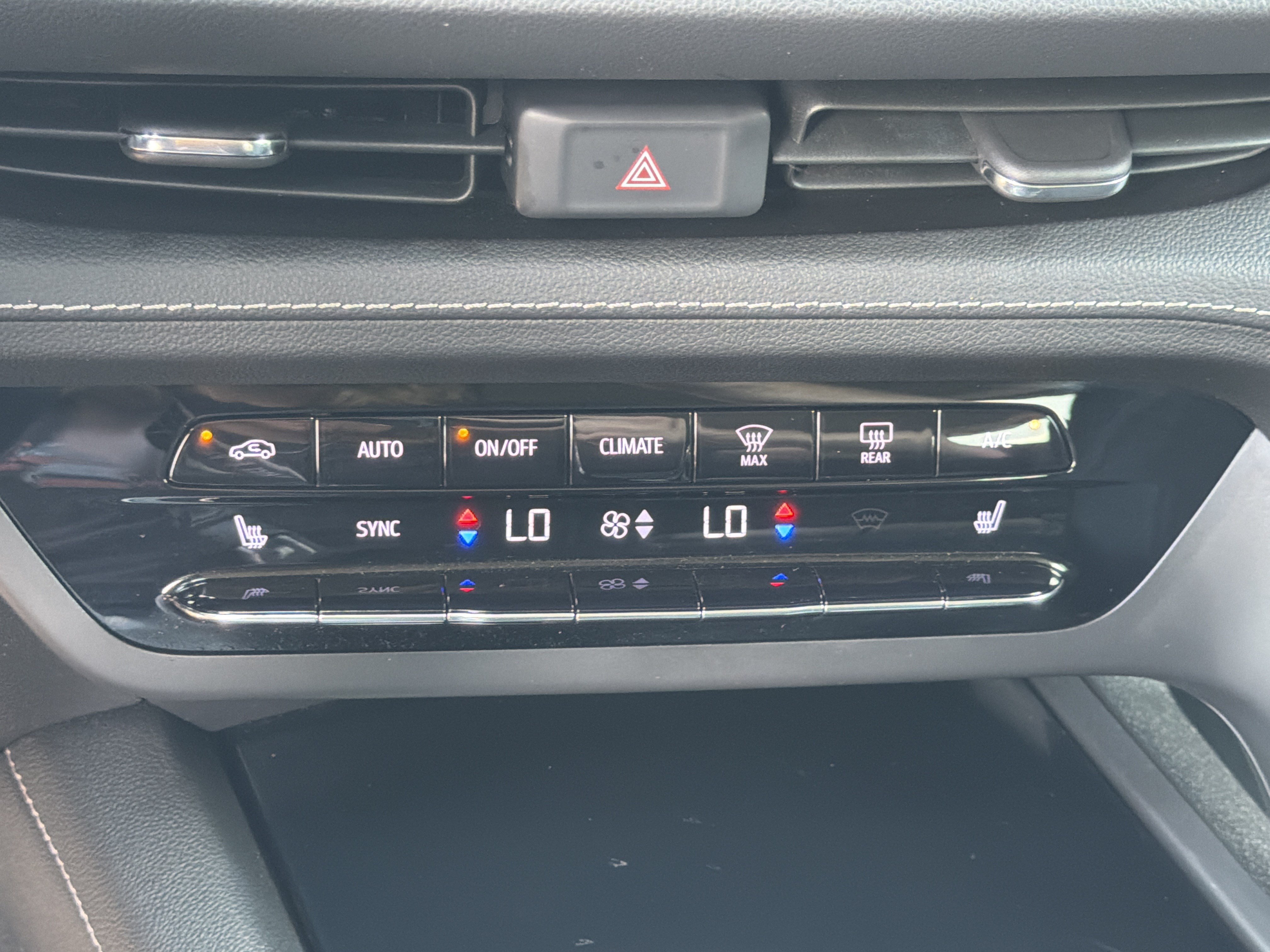 Used 2021 Buick Envision Preferred FWD image 36