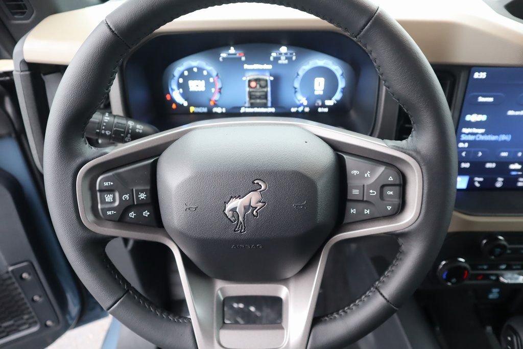 New 2025 Ford Bronco Big Bend image 3