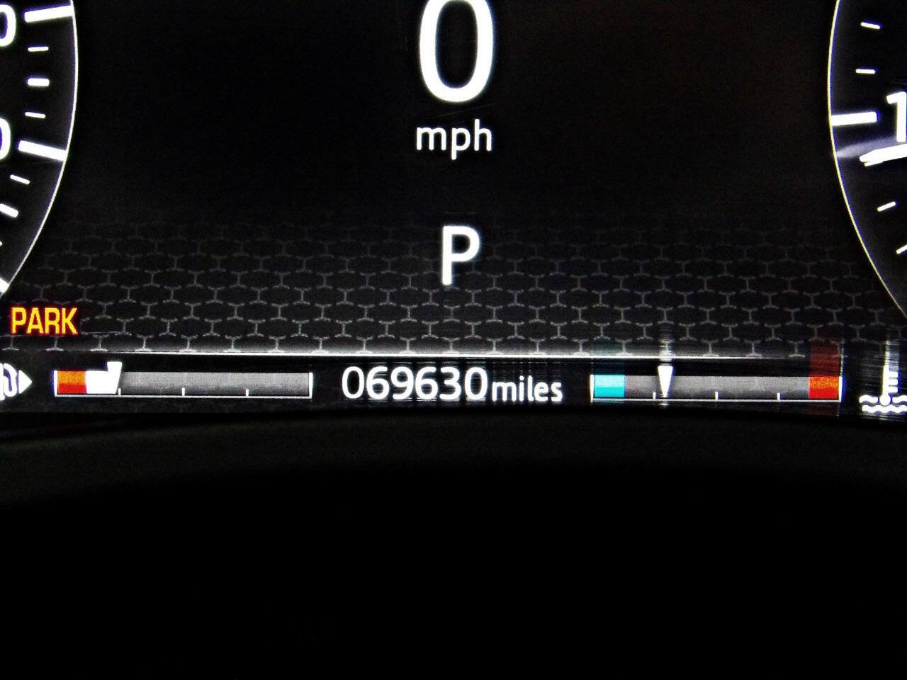 Used 2020 Jaguar XE S image 15