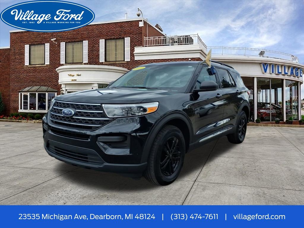 Used 2023 Ford Explorer XLT AWD/4WD image 1