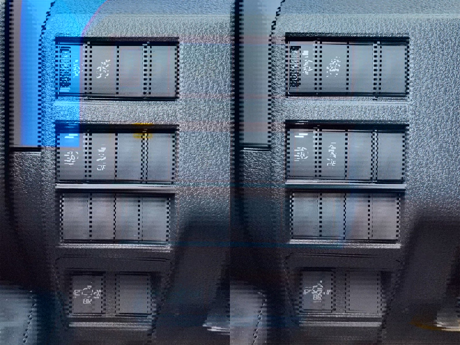 Used 2025 Toyota Tacoma TRD Off-Road image 32