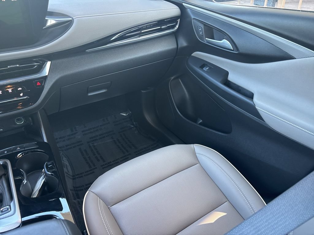 Used 2025 Buick Envista Avenir FWD image 22