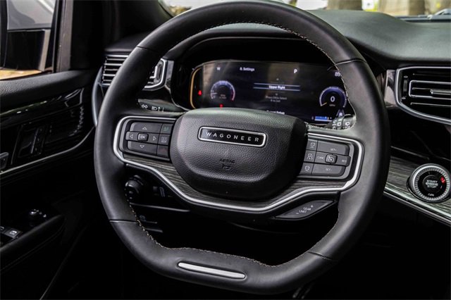 Used 2022 Jeep Wagoneer Series III w/ Flexible Seating Group image 13