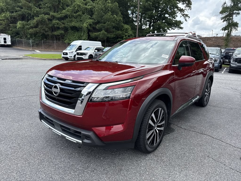 Used 2023 Nissan Pathfinder Platinum AWD/4WD video 3