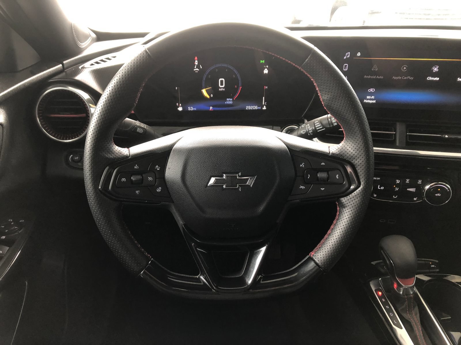 Used 2025 Chevrolet Trax RS w/ Driver Confidence Package FWD image 14