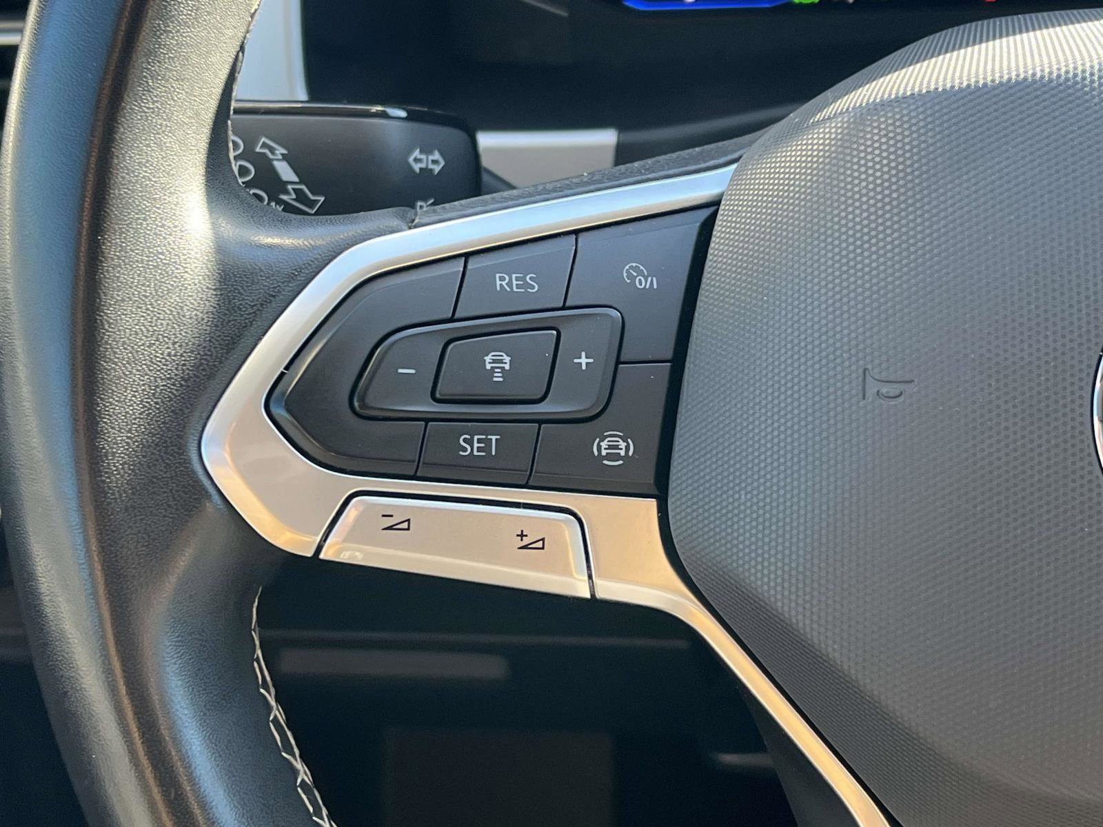 Used 2022 Volkswagen Atlas SE image 22