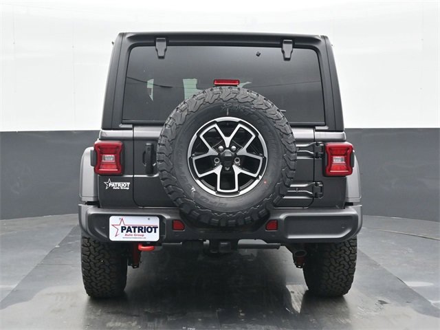 Used 2024 Jeep Wrangler Unlimited Rubicon w/ Technology Group image 3