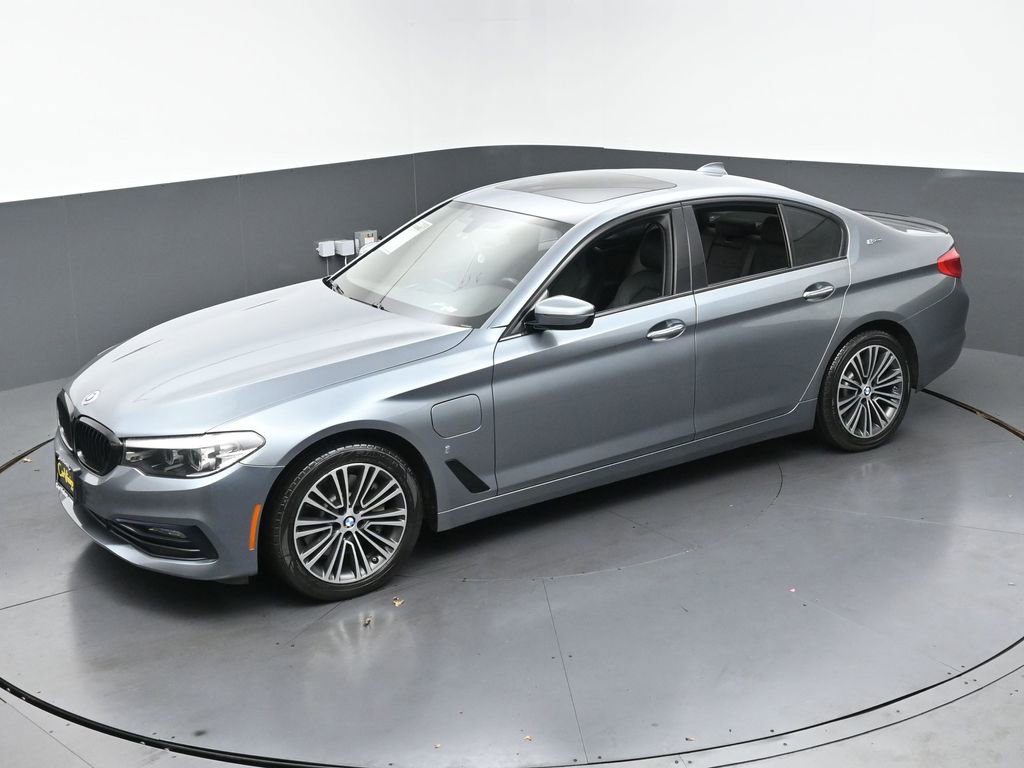 Used 2018 BMW 530e image 41