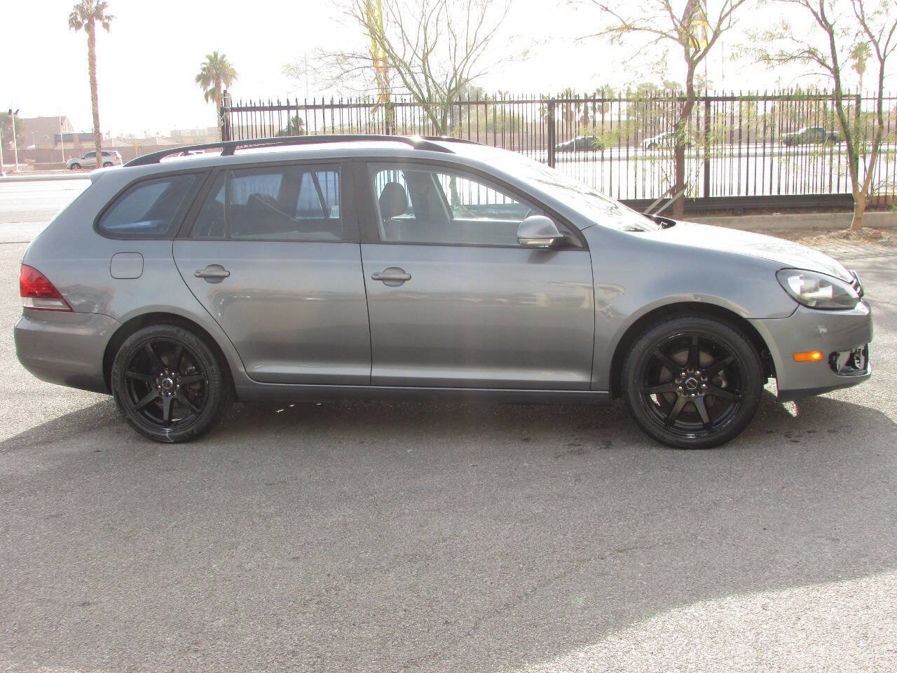 Used 2011 Volkswagen Jetta S image 2