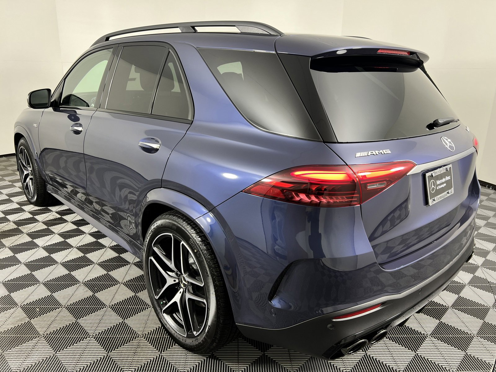 New 2025 Mercedes-Benz GLE 53 AMG 4MATIC image 11