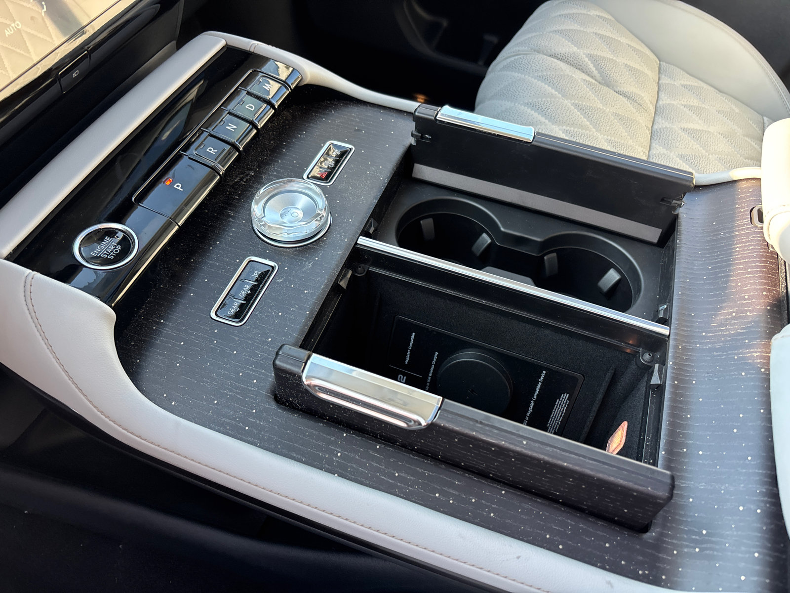 New 2027 Lincoln Navigator L Black Label w/ Black Label Special Edition AWD/4WD image 23