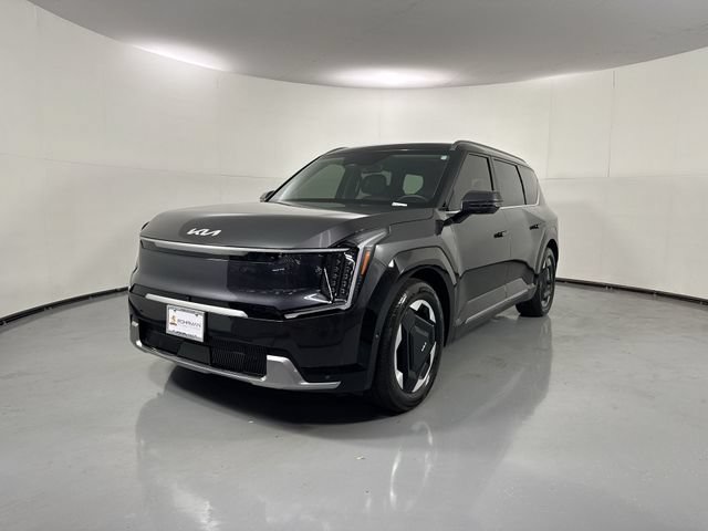 Certified 2024 Kia EV9 Land AWD/4WD image 2