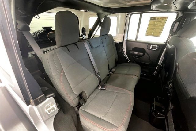 Used 2024 Jeep Wrangler Unlimited Rubicon AWD/4WD image 18