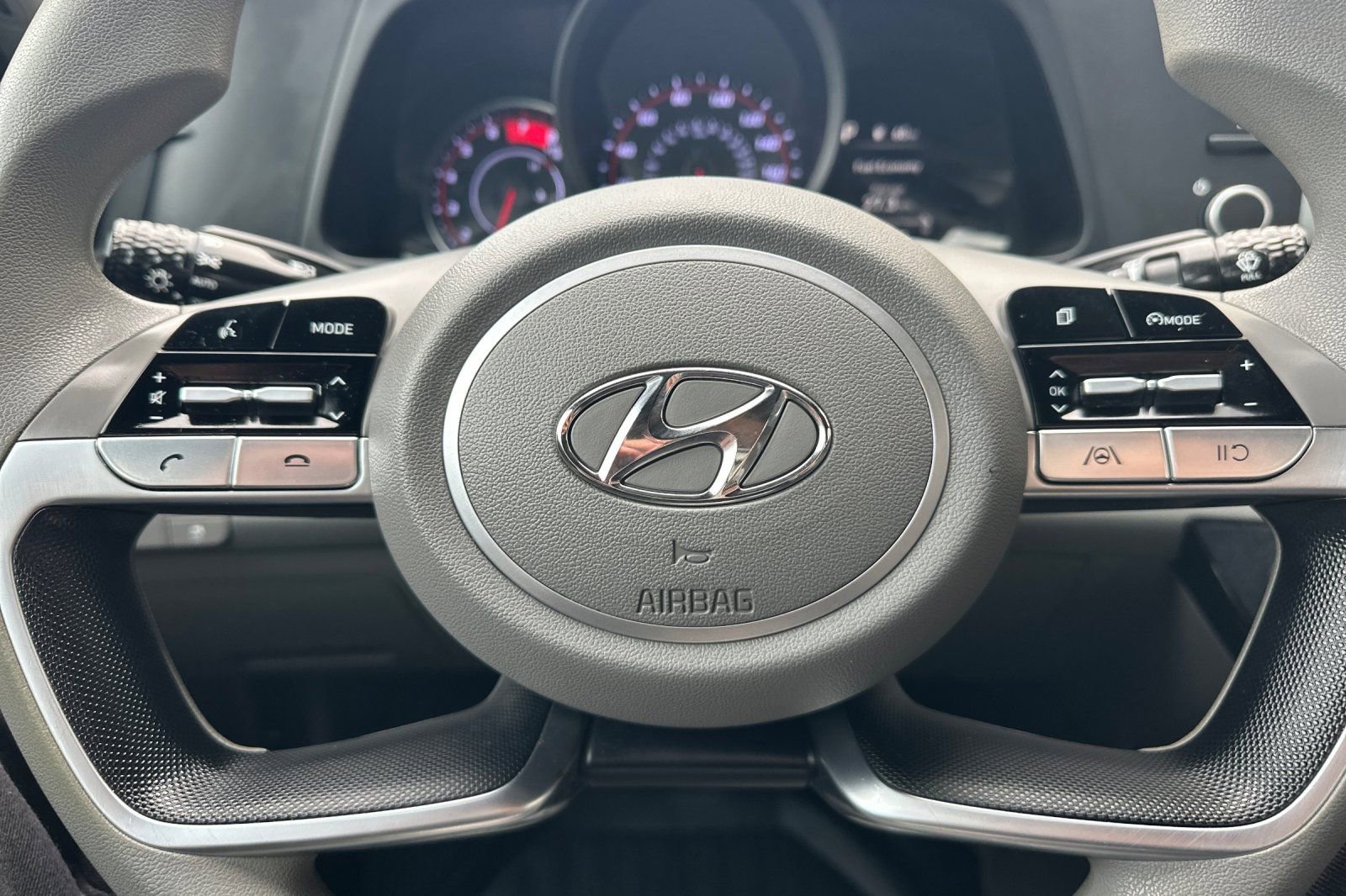 Used 2021 Hyundai Elantra SEL FWD image 21