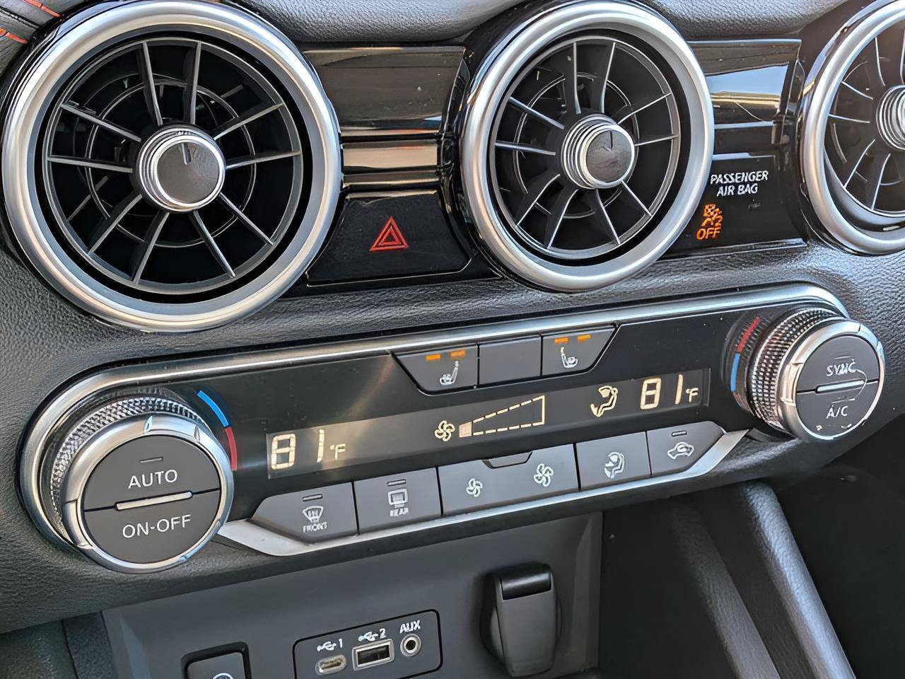 Certified 2025 Nissan Sentra SR FWD image 19