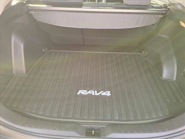 Used 2021 Toyota RAV4 XLE FWD image 6