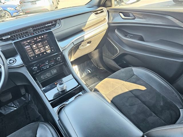 Used 2022 Jeep Grand Cherokee L Laredo image 36