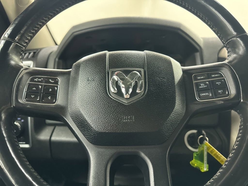 Used 2014 RAM 1500 Classic SLT image 32