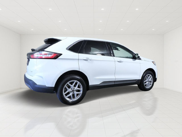 Certified 2024 Ford Edge SEL w/ Convenience Package AWD/4WD image 8