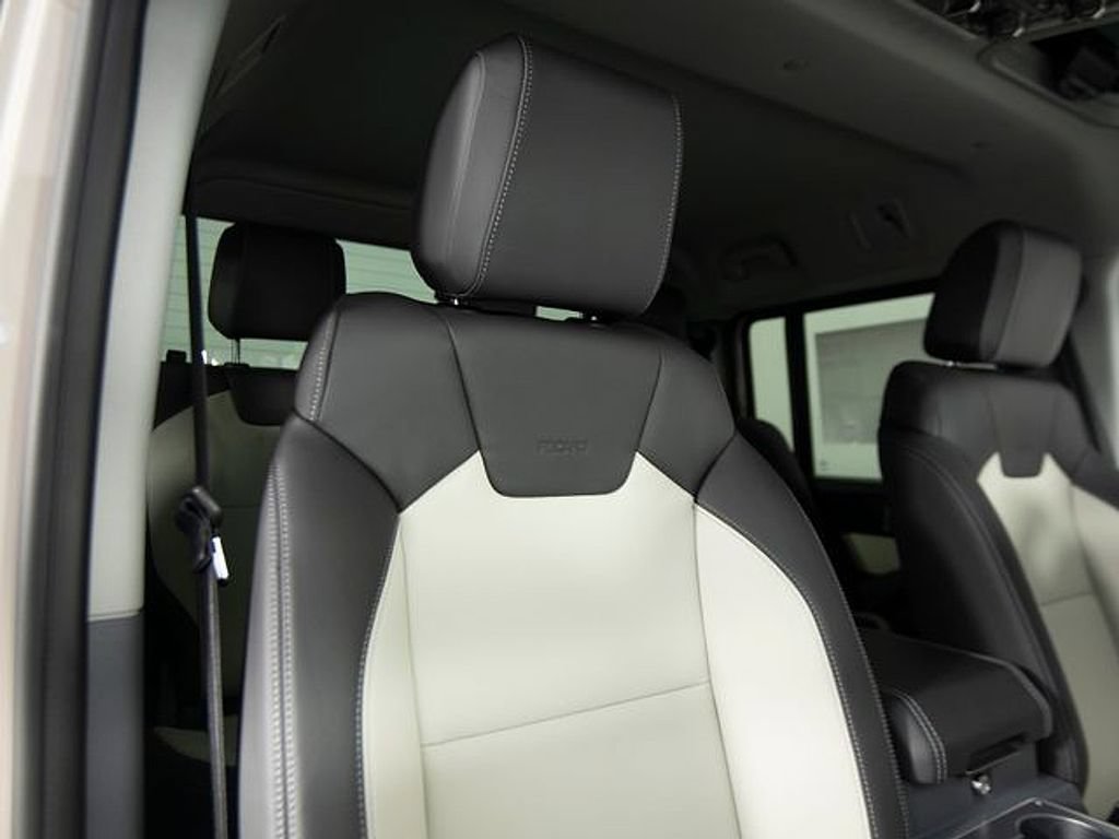 New 2025 INEOS Grenadier Fieldmaster Edition AWD/4WD image 31