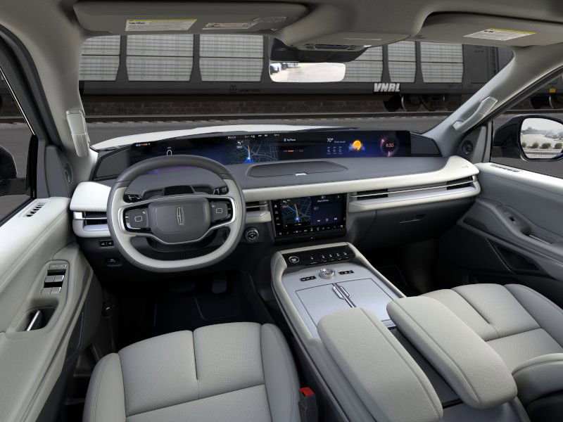 New 2025 Lincoln Navigator Reserve image 8