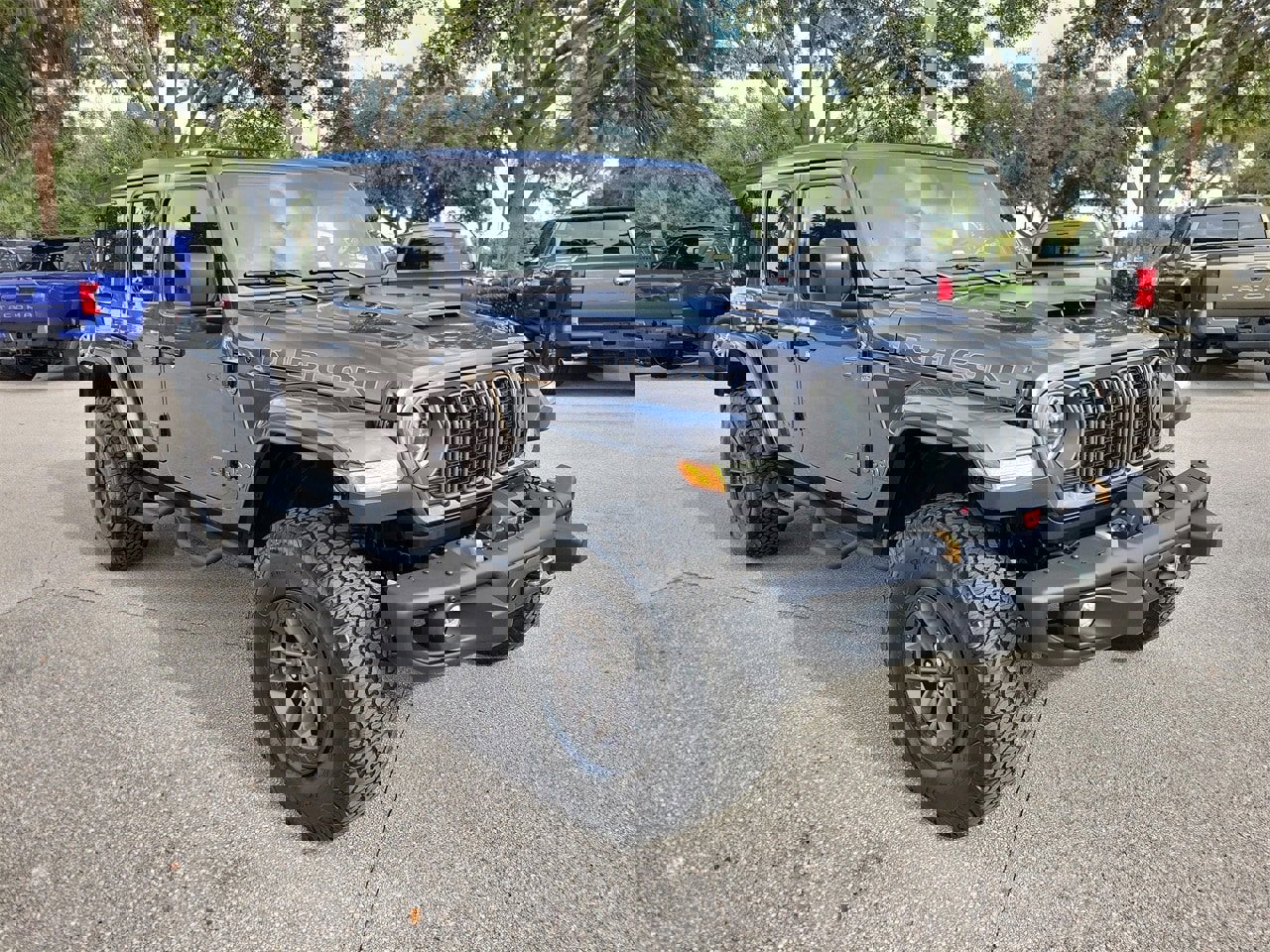 Used 2025 Jeep Wrangler Unlimited Rubicon 392 image 2