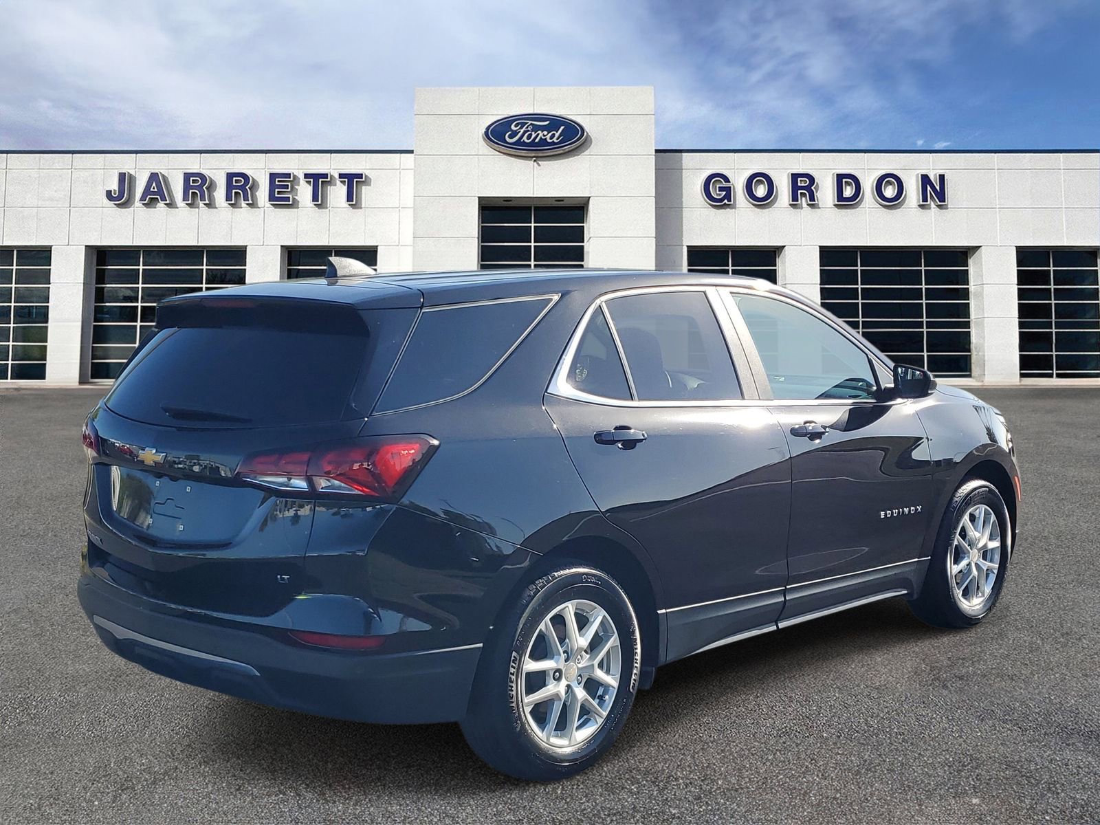Used 2024 Chevrolet Equinox LT FWD image 4