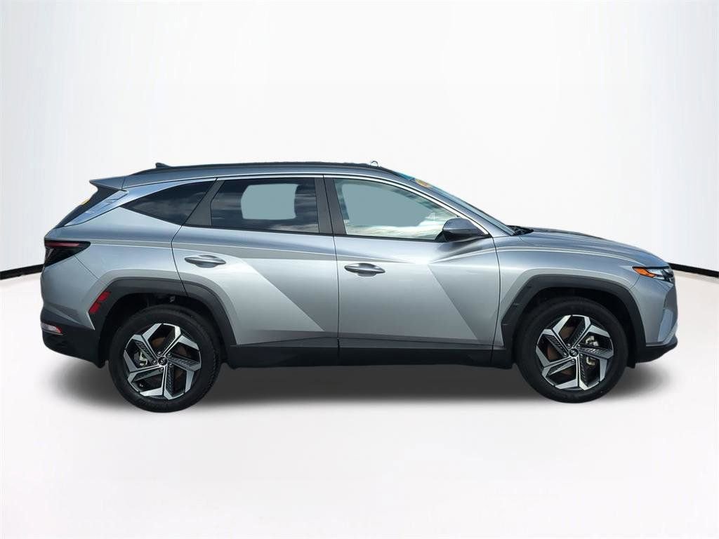 Used 2023 Hyundai Tucson SEL w/ Convenience Package AWD/4WD image 4