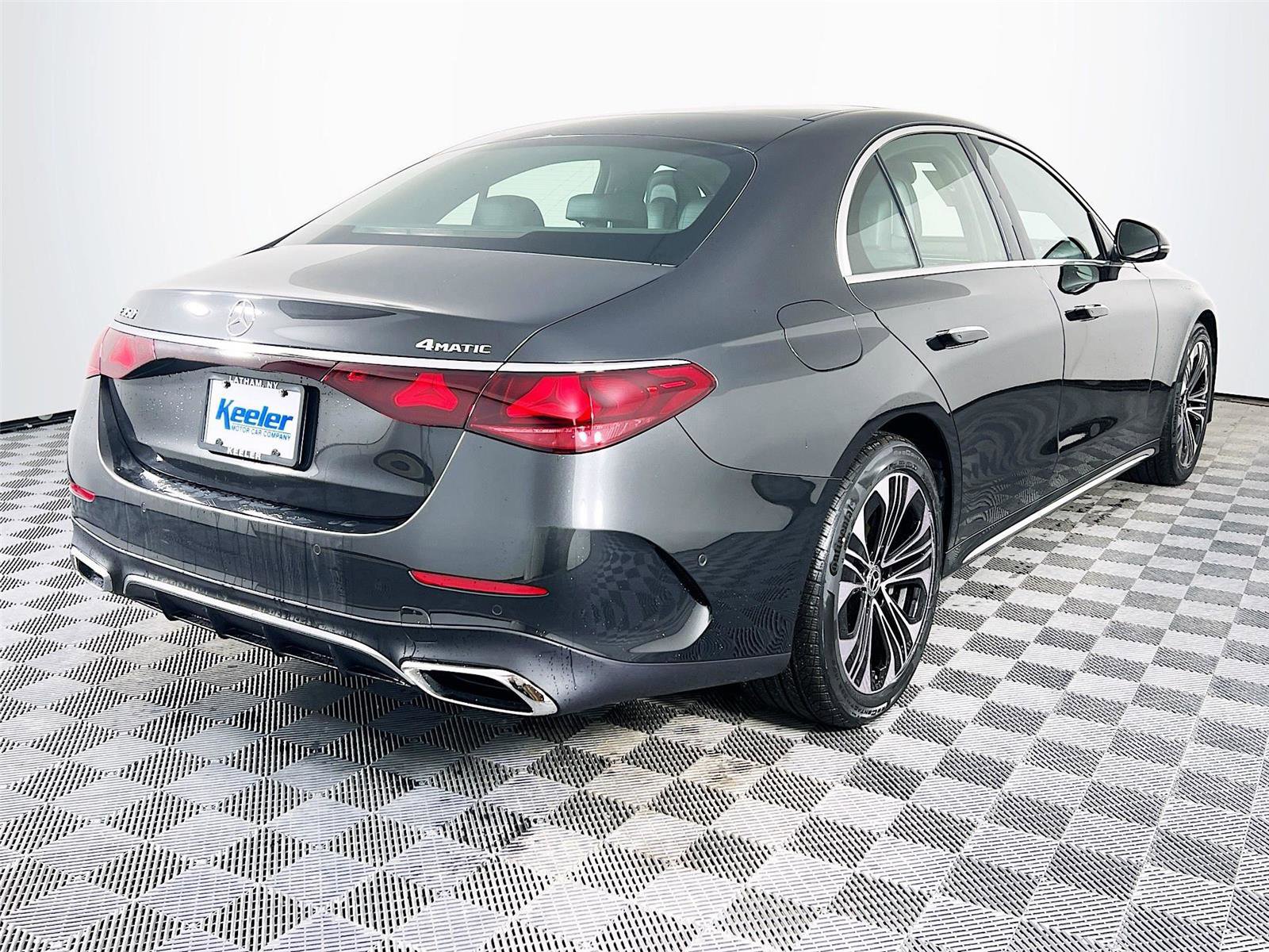 New 2026 Mercedes-Benz E 350 4MATIC Sedan image 6