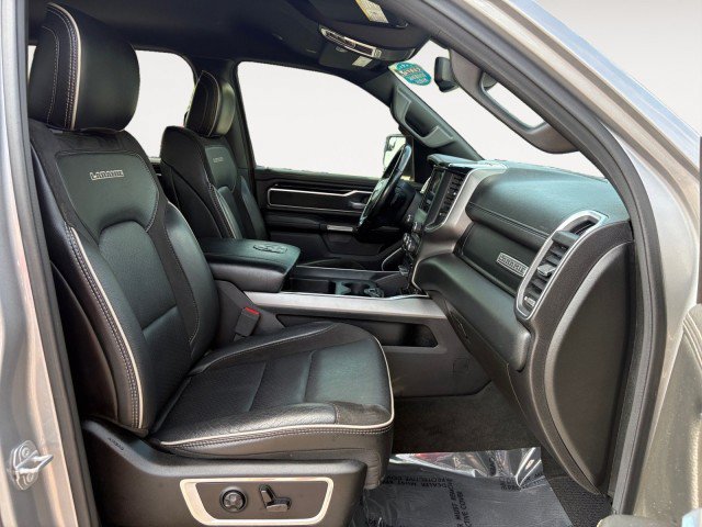 Used 2020 RAM 1500 Laramie w/ Sport Appearance Package AWD/4WD image 4