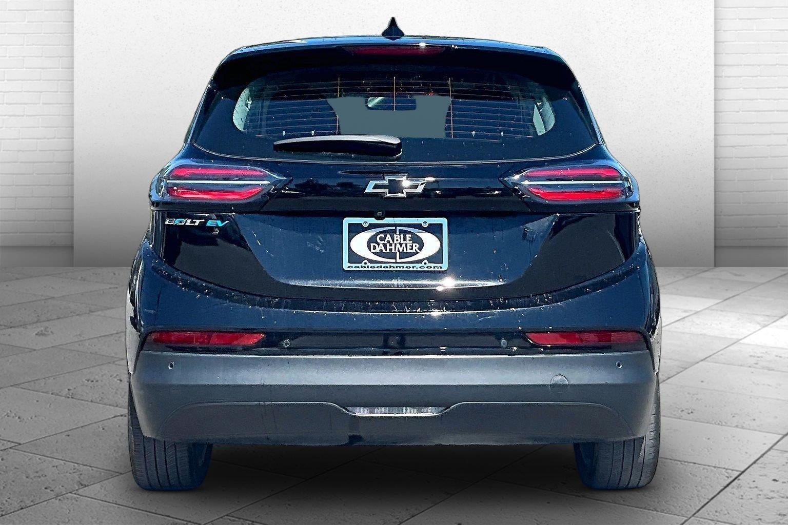 Used 2022 Chevrolet Bolt LT FWD image 3