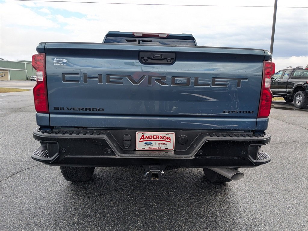 Used 2025 Chevrolet Silverado 2500 Custom w/ Custom Value Package image 5