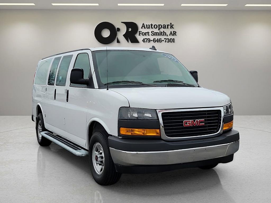 Used 2024 GMC Savana 2500 w/ Driver Convenience Package RWD image 1